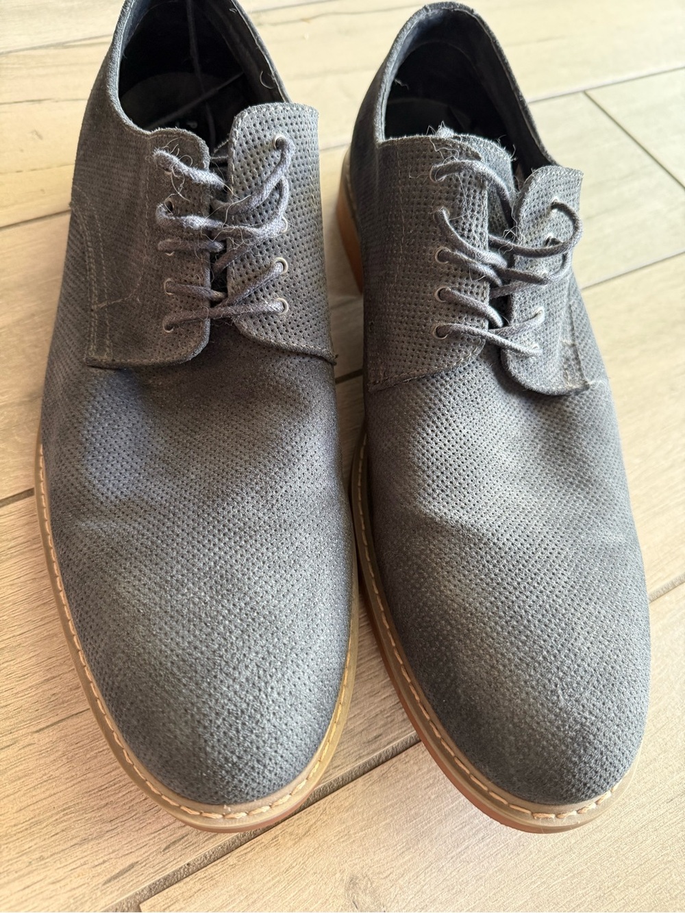 Perforated Grey Derby Shoes with Contrast Tan Sole
